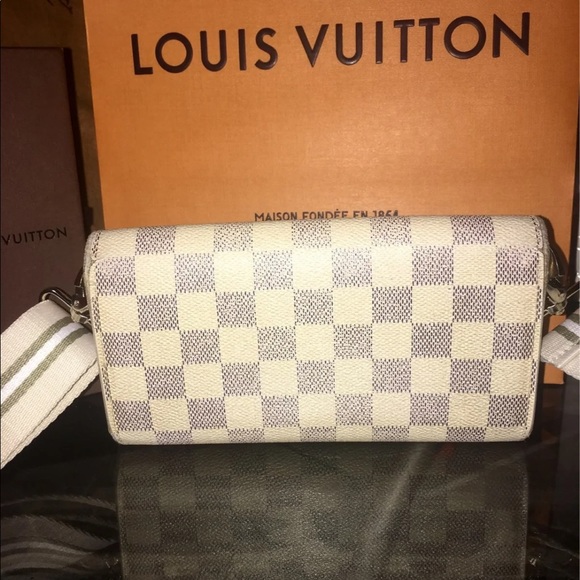 SOLDAuth Louis Vuitton Damier Azur Sarah Wallet - Picture 4 of 13